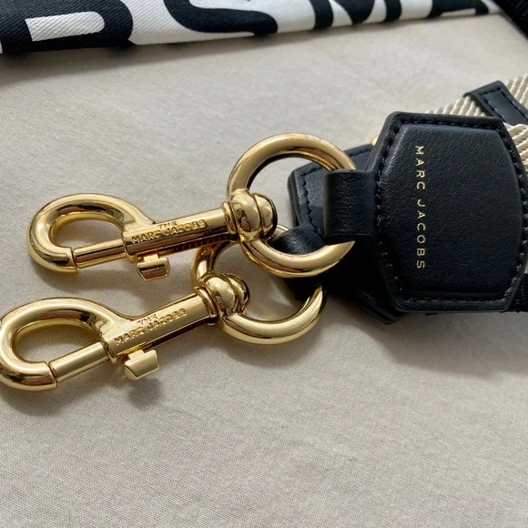 SOLD Marc Jacobs The Mixed Media Snapshot Crossbody Bag - Black - Picture 9 of 10